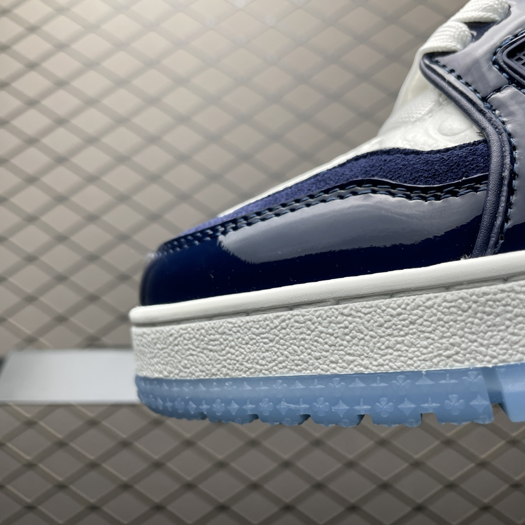 图片[6]-Louis Vuitton 路易威登 LV Trainer 低帮休闲板鞋 海淘代购同渠道品质 高端零售 外贸充正专供 原版购入开发 ZP级全套包装 完美楦型 正确卡色 大底TPU 质感媲美原版 细节与原版一致 请注意区分市面通货材 尺码：38 39 40 41 42 43 44 45 46-选品中心