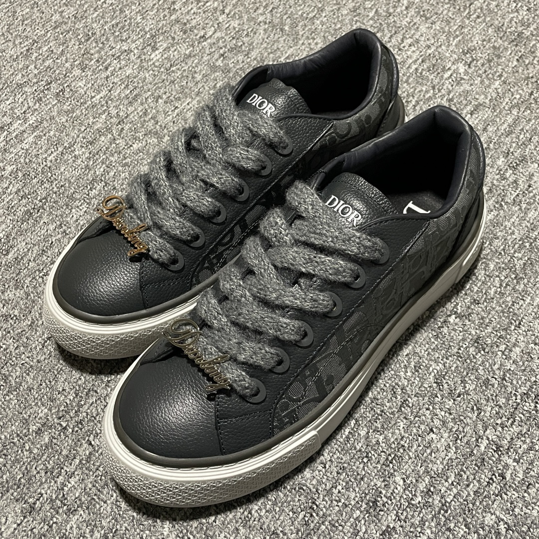 图片[4]-Dior 迪奥 B33 低帮休闲运动鞋 海淘代购同渠道品质 高端零售 外贸充正专供 原版购入开发 ZP级全套包装 完美楦型 正确卡色 质感媲美原版 细节与原版一致 请注意区分市面通货材 尺码：39 40 41 42 43 44 45 46-选品中心