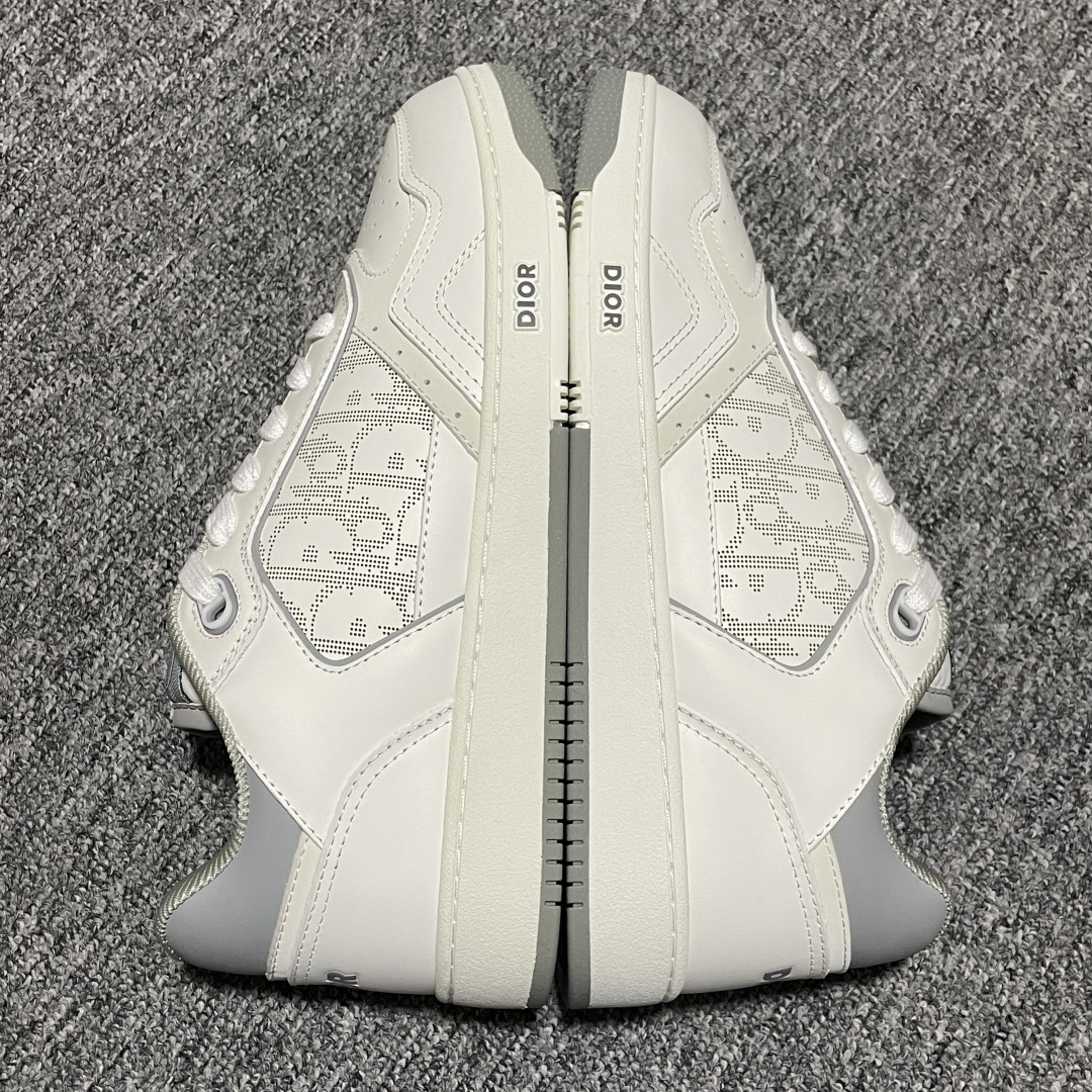 图片[2]-Dior 迪奥 B27低帮休闲板鞋 海淘代购同渠道品质 高端零售 外贸充正专供 原版购入开发 ZP级全套包装 完美楦型 正确卡色 大底TPU 质感媲美原版 细节与原版一致 请注意区分市面通货材 尺码：38 39 40 41 42 43 44 45 46-选品中心