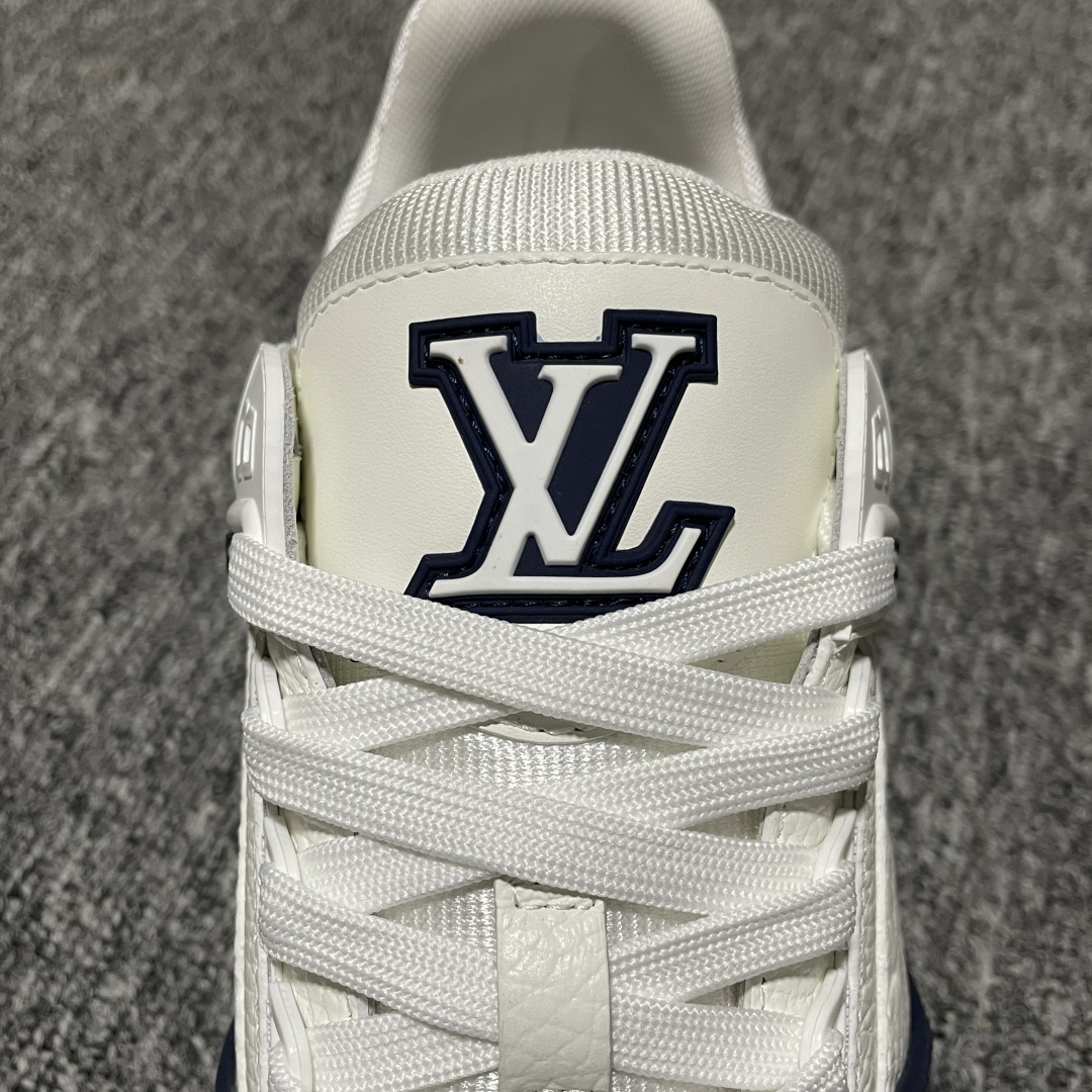 图片[9]-Louis Vuitton 路易威登 LV Trainer 低帮休闲板鞋 海淘代购同渠道品质 高端零售 外贸充正专供 原版购入开发 ZP级全套包装 完美楦型 正确卡色 大底TPU 质感媲美原版 细节与原版一致 请注意区分市面通货材 尺码：38 39 40 41 42 43 44 45 46-选品中心