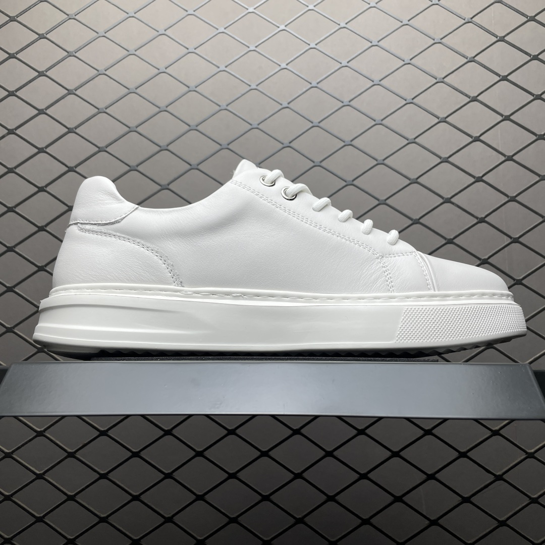 图片[3]-ECCO 爱步 柔酷7号系列 经典百搭低帮板鞋 470364 鞋面采用臻选牛皮 质感丰富，脚感柔软舒适 鞋面设有GORE-TEX防水薄膜 给你贴心防水保护 简约系带 贴合脚型 橡胶鞋底 轻盈柔韧，防滑耐磨 舒适耐穿 随享出行 休闲百搭 简约利落 尺码：38 39 40 41 42 43 44（皮鞋码）-选品中心