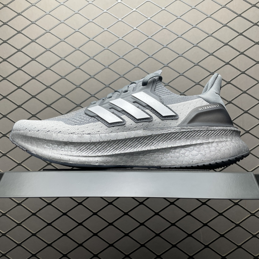 AD 阿迪 Ultra Boost 5 超弹力爆米花中底休闲跑步鞋 IF1483 尺码：39 40 40.5 41 42 42.5 43 44 44.5 45 46 46.5 47 48-选品中心