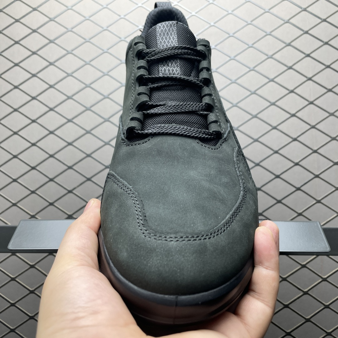 图片[9]-ECCO 爱步 低帮休闲板鞋 820314 采用臻选牛皮 质感丰富，脚感柔软舒适 橡胶鞋底 轻盈柔韧，防滑耐磨 舒适耐穿 随享出行 休闲百搭 简约利落 尺码：39 40 41 42 43 44 45（皮鞋码）-选品中心