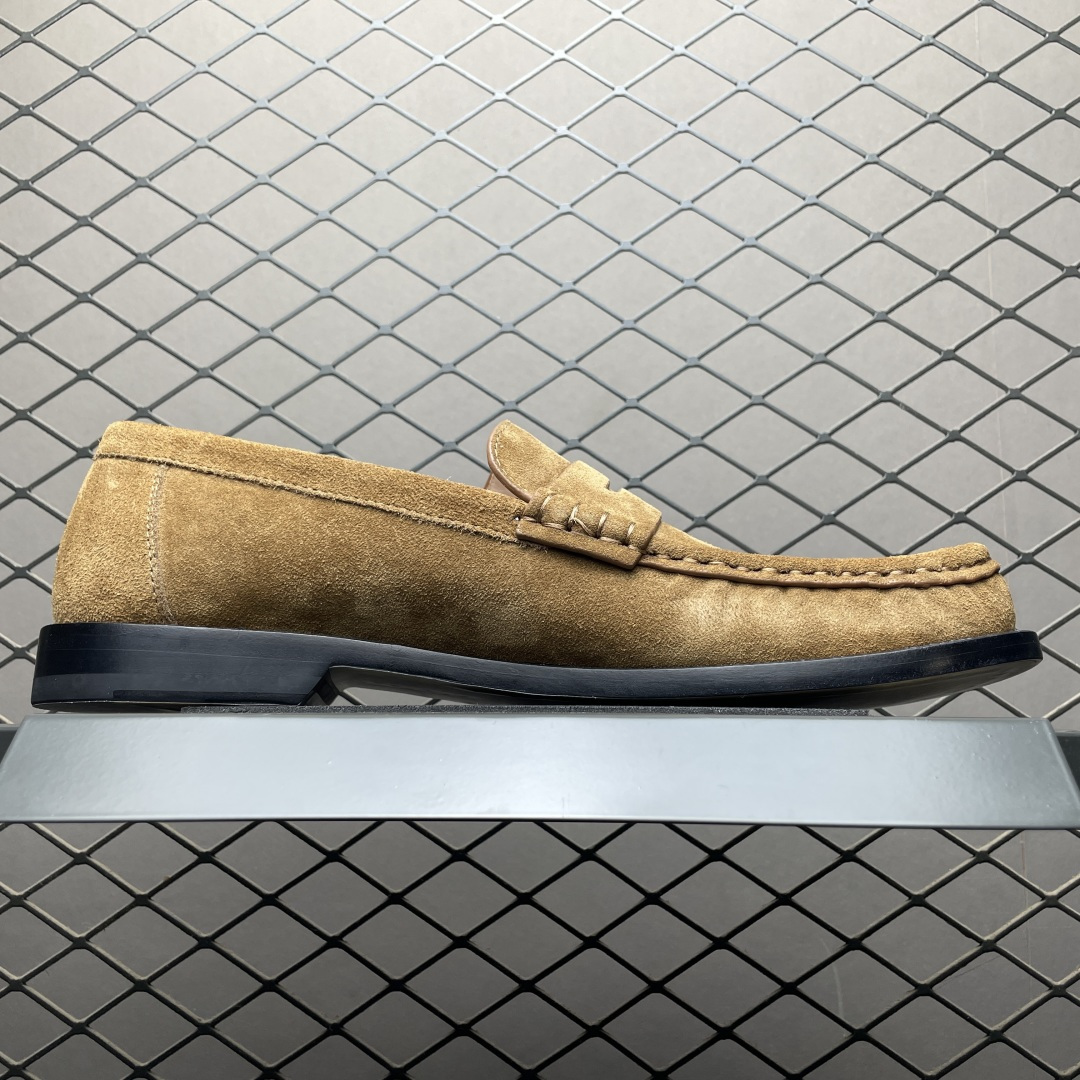 图片[3]-Loewe 罗意威 Campo 美拉德老钱风 低帮休闲皮鞋 乐福鞋 海淘代购同渠道品质 平台高端零售 外贸充正专供 原版购入开发 ZP级全套包装 完美楦型 原厂进口高丝光绒感牛反绒 优质优雅，微微上翘的弧度全油边工艺 全牛皮内里 一整张牛皮切割 无拼皮无边角料皮！独家私模 全真皮大底 整张牛皮鞋垫 独家私人开模压印 整鞋成本十分昂贵 尺码：39 40 41 42 43 44 45 正码正拍-选品中心