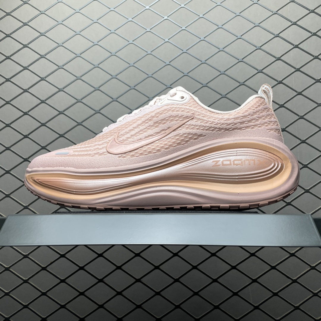 NK Vomero Plus 网面透气跑步鞋 HV8154-602 尺码：35.5 36 36.5 37.5 38 38.5 39 40 40.5 41 42-选品中心