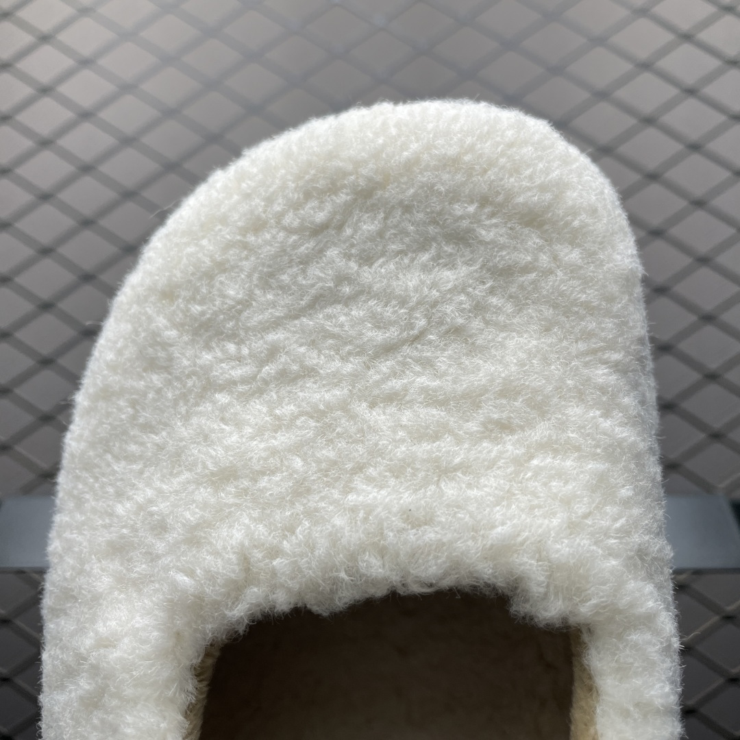 图片[7]-GG-CC 法式甜美芭蕾舞 毛毛包头拖鞋 融雪一般的暖甜毛绒结合精雅镶钻扣饰 楦面开口设计更是悄然盛开一抹娇羞诗意 暖绒羊羔毛 保暖轻巧 精奢温婉 软糯羊羔毛皮垫脚 细腻亲肤 倍感温暖 3.5CM跟高 轻松畅走 松弛从容 尺码：35 36 37 38 39 40-选品中心