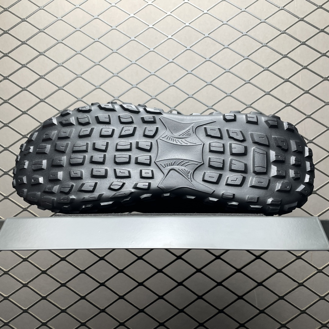 图片[5]-ECCO 爱步 男款新款运动登山鞋 635130 轻盈减震牛皮耐磨户外跑鞋 越野系列 甄选优质牛皮革搭配纺织衬里 防污透气，户外无忧 无惧旷野 提供出色的能量回弹和缓震支撑 长距离不累脚 驰骋百公里 直接注塑工艺连接鞋面与鞋底 一体成型，合脚稳固 贴合舒适 预防前冲 橡胶外底多地形适应，抓地耐磨 为每一次徒步提供稳定支撑 动态平衡 无惧陡坡 简约设计 穿型入野 尺码：38 39 40 41 42 43 皮鞋码-选品中心