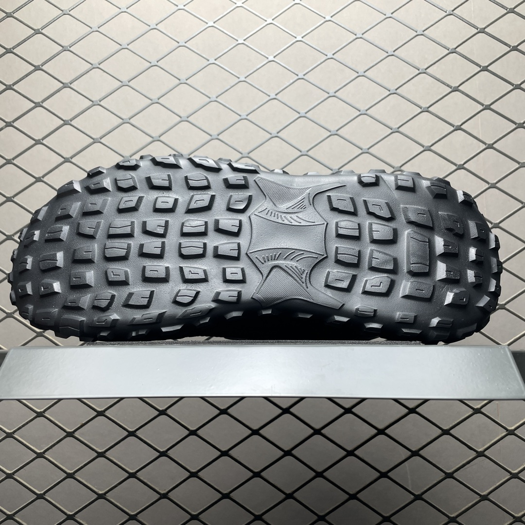 图片[5]-ECCO 爱步 男款新款运动登山鞋 635130 轻盈减震牛皮耐磨户外跑鞋 越野系列 甄选优质牛皮革搭配纺织衬里 防污透气，户外无忧 无惧旷野 提供出色的能量回弹和缓震支撑 长距离不累脚 驰骋百公里 直接注塑工艺连接鞋面与鞋底 一体成型，合脚稳固 贴合舒适 预防前冲 橡胶外底多地形适应，抓地耐磨 为每一次徒步提供稳定支撑 动态平衡 无惧陡坡 简约设计 穿型入野 尺码：38 39 40 41 42 43 皮鞋码-选品中心