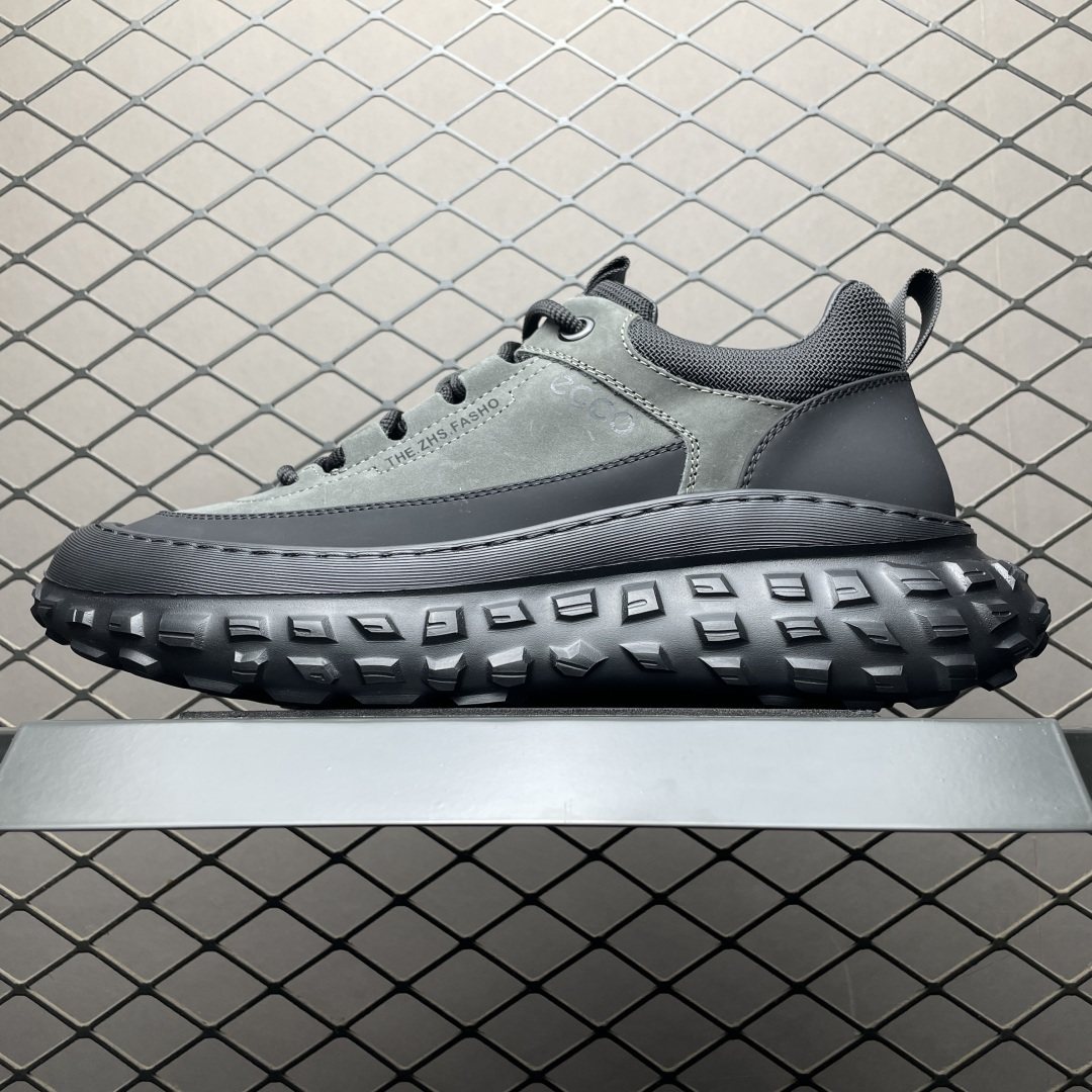 ECCO 爱步 男款新款运动登山鞋 635130 轻盈减震牛皮耐磨户外跑鞋 越野系列 甄选优质牛皮革搭配纺织衬里 防污透气，户外无忧 无惧旷野 提供出色的能量回弹和缓震支撑 长距离不累脚 驰骋百公里 直接注塑工艺连接鞋面与鞋底 一体成型，合脚稳固 贴合舒适 预防前冲 橡胶外底多地形适应，抓地耐磨 为每一次徒步提供稳定支撑 动态平衡 无惧陡坡 简约设计 穿型入野 尺码：38 39 40 41 42 43 皮鞋码-选品中心