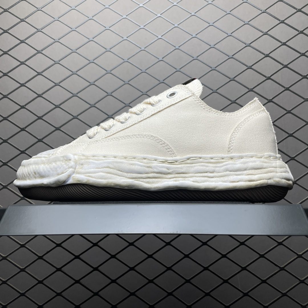 日本概念时装设计师･三原康裕 MIHARA YASUHIRO 变形溶解鞋 全新开发双模一次发泡点位气孔EVA中底 底部嵌入组合RB橡胶耐磨大底 正确织麦及包装盒 清晰后跟电绣LOGO区别市面普通版本 余文乐挚爱单品 复古溶解风 尺码：36 37 38 39 40 41 42 43 44 45-选品中心