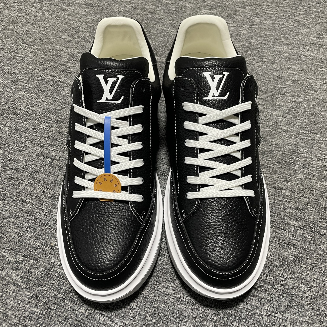 Louis Vuitton LV 路易威登 Beverly Hills 低帮休闲板鞋 海淘代购同渠道品质 高端零售 外贸充正专供 原版购入开发 ZP级全套包装 完美楦型 正确卡色 大底TPU 质感媲美原版 细节与原版一致 请注意区分市面通货材 尺码：38 39 40 41 42 43 44 45 46-选品中心