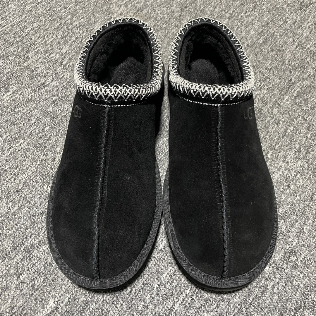 男鞋 女鞋平台外贸专供 UGG 中性雪地靴 5955 十年品牌制鞋代工厂生产线出品 注重每一处细节 隆丰A级真羊皮毛一体 完全遵循ZP工艺流程打造 尺码：35 36 37 38 39 40 41 42 43 44 45-选品中心