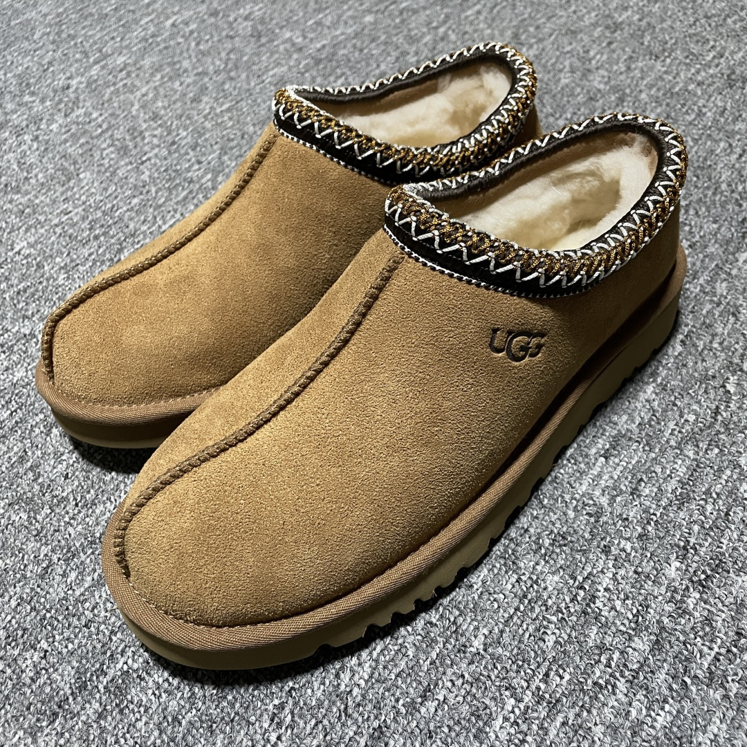 图片[4]-男鞋 女鞋平台外贸专供 UGG 中性雪地靴 5955 十年品牌制鞋代工厂生产线出品 注重每一处细节 隆丰A级真羊皮毛一体 完全遵循ZP工艺流程打造 尺码：35 36 37 38 39 40 41 42 43 44 45 \”},\”album\”：{\”name\”：\”🐲渠道货㊣(天猫专柜实体)-选品中心