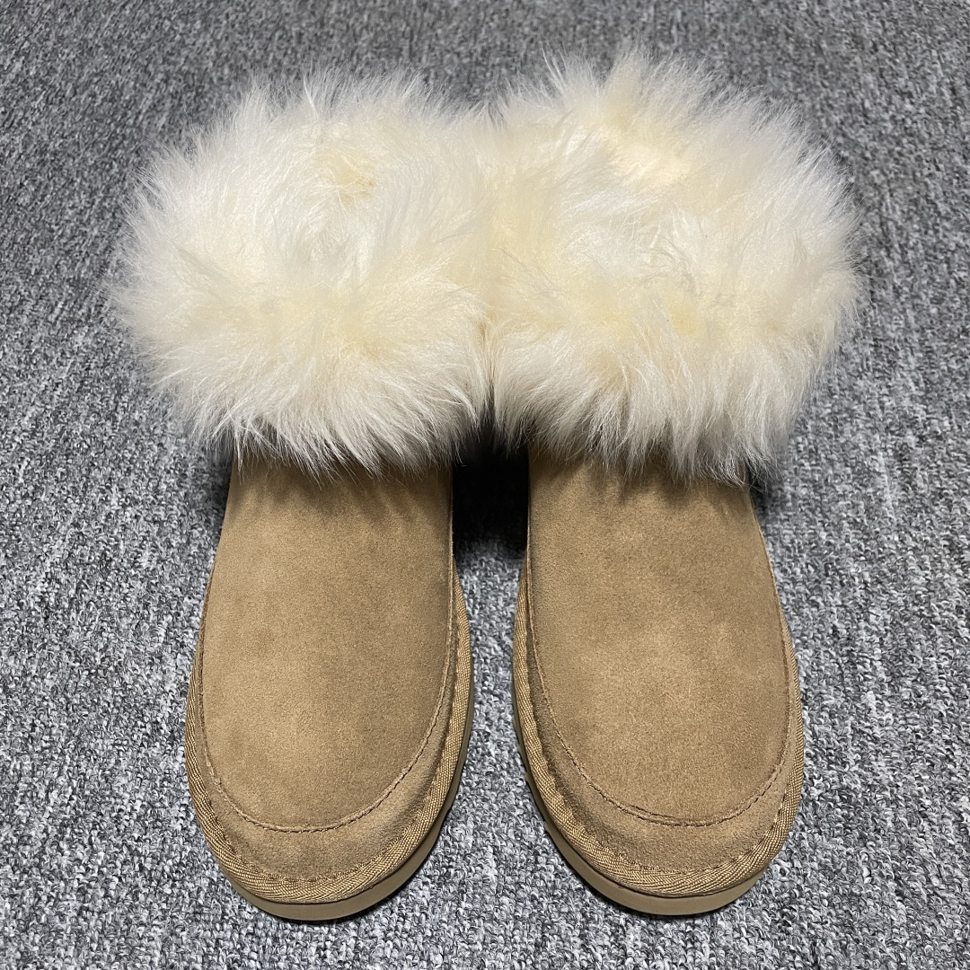 平台外贸专供 UGG 新款雪地靴 1173832 十年品牌制鞋代工厂生产线出品 注重每一处细节 隆丰A级真羊皮毛一体 完全遵循ZP工艺流程打造 尺码：35 36 37 38 39 40-选品中心