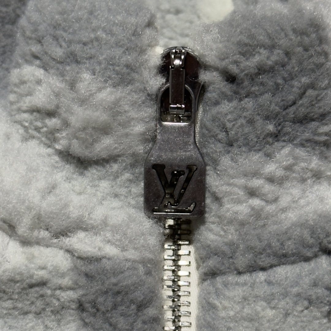 S# LV 马赛克羊羔毛外套 真正原版购回开发打版 高端零售专供 品质保证 100%放心出街 尺码：S 