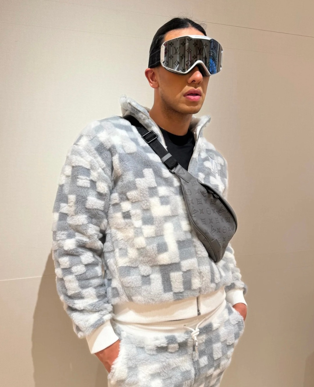 精选网络上身效果图 S# LV 马赛克羊羔毛外套 真正原版购回开发打版 高端零售专供 品质保证 100%放心出街