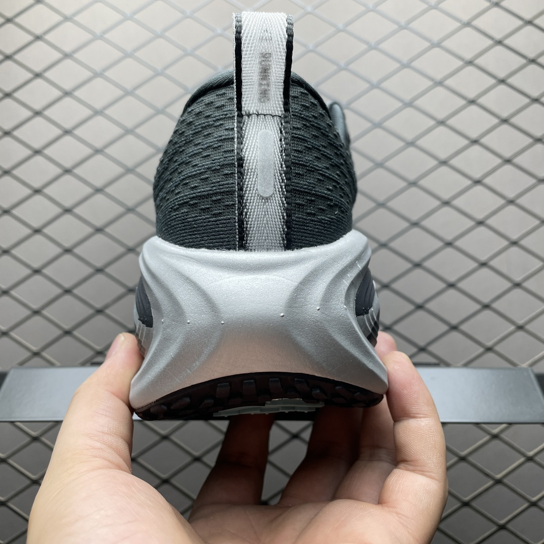 图片[2]-NK Vomero Plus 网面透气跑步鞋 IM6011-060 尺码：35.5 36 36.5 37.5 38 38.5 39 40 40.5 41 42 42.5 43 44 44.5 45 46-选品中心