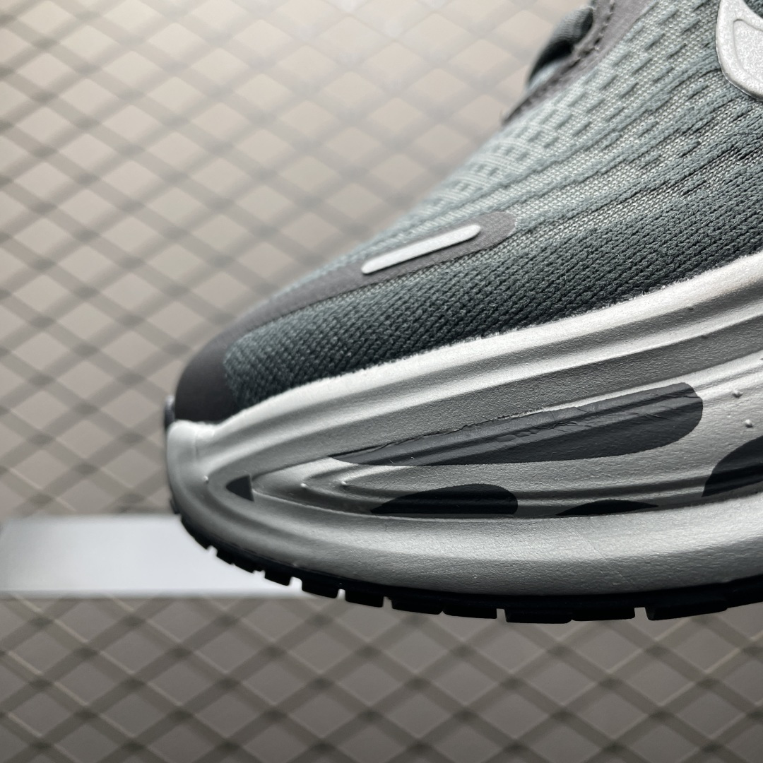 图片[6]-NK Vomero Plus 网面透气跑步鞋 IM6011-060 尺码：35.5 36 36.5 37.5 38 38.5 39 40 40.5 41 42 42.5 43 44 44.5 45 46-选品中心