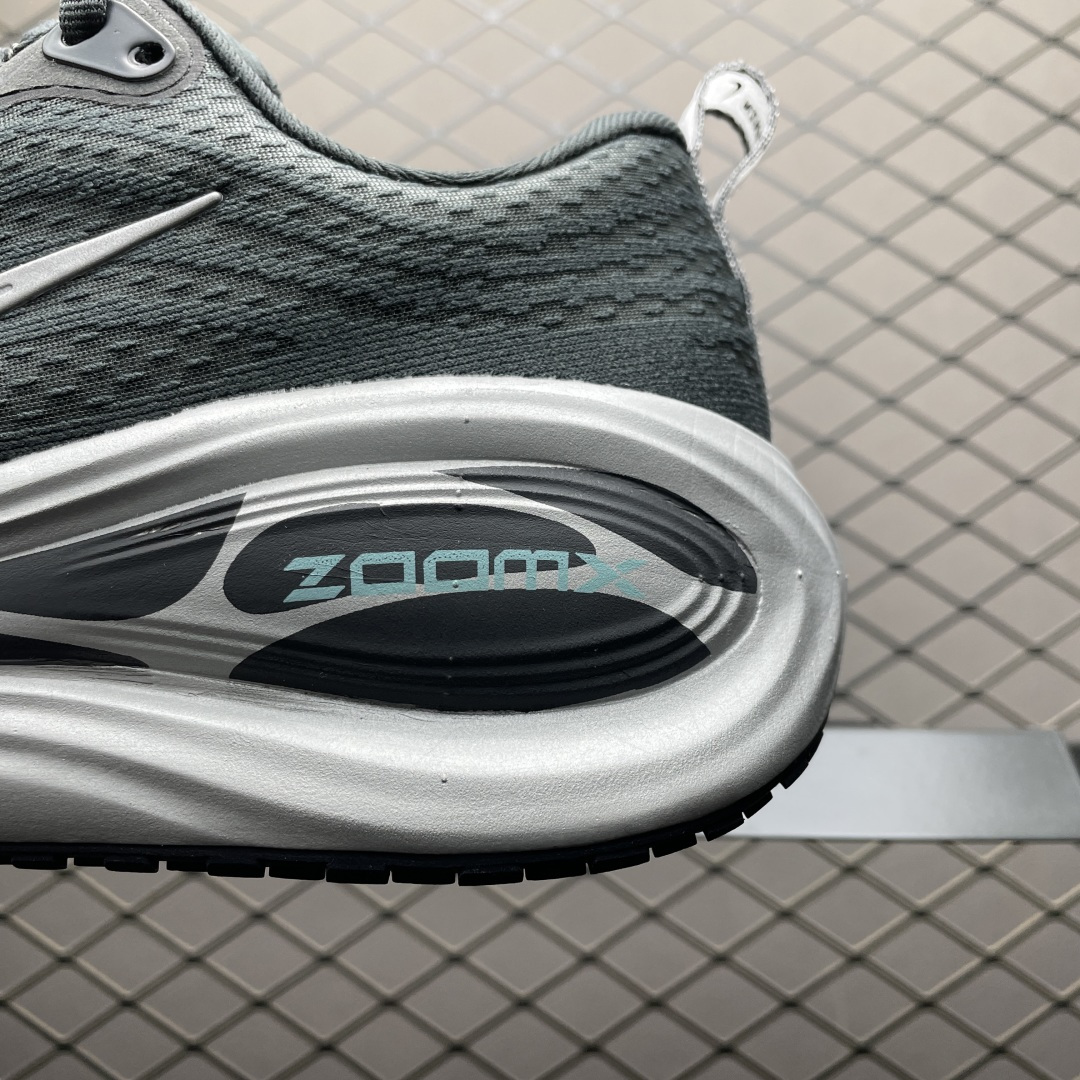 图片[4]-NK Vomero Plus 网面透气跑步鞋 IM6011-060 尺码：35.5 36 36.5 37.5 38 38.5 39 40 40.5 41 42 42.5 43 44 44.5 45 46-选品中心