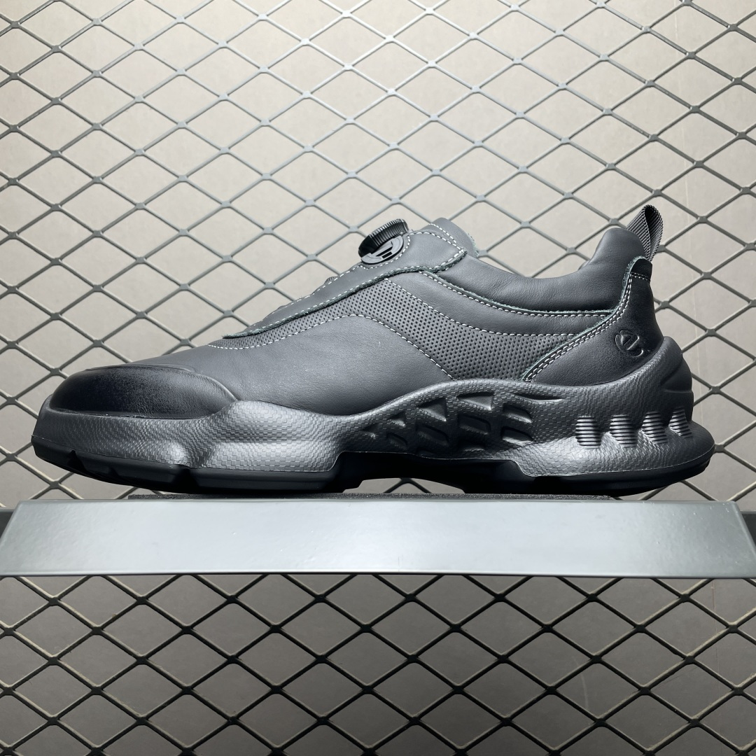 ECCO 爱步 男士真皮免系带百搭健身鞋 健步BIOM系列 800927 鞋面采用牛皮革面料 纹理自然 柔韧耐穿 自然律动科技，符合人体工学鞋楦 贴近足部天然形态 PHORENE中底提供出色的能量回弹和缓震体验 即使在低温环境下依然保持弹力和柔软度 直接注塑工艺连接鞋面与鞋底 一体成型，合脚稳固 全新的轻量发泡底材与直接注塑橡胶大底相结合 柔软舒适，轻量回弹，脚感更轻盈 尺码：38 39 40 41 42 43（皮鞋码）-选品中心