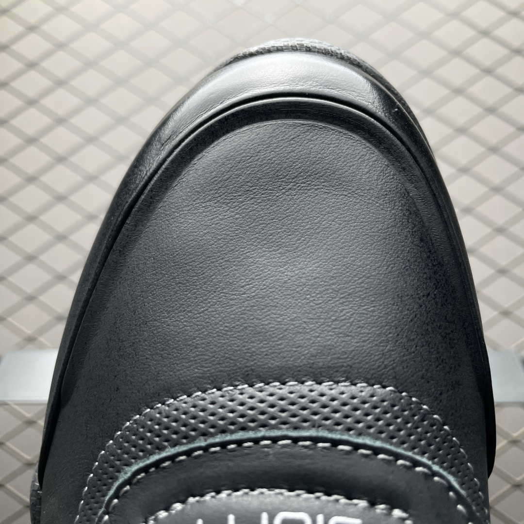 图片[7]-ECCO 爱步 男士真皮免系带百搭健身鞋 健步BIOM系列 800927 鞋面采用牛皮革面料 纹理自然 柔韧耐穿 自然律动科技，符合人体工学鞋楦 贴近足部天然形态 PHORENE中底提供出色的能量回弹和缓震体验 即使在低温环境下依然保持弹力和柔软度 直接注塑工艺连接鞋面与鞋底 一体成型，合脚稳固 全新的轻量发泡底材与直接注塑橡胶大底相结合 柔软舒适，轻量回弹，脚感更轻盈 尺码：38 39 40 41 42 43（皮鞋码）-选品中心