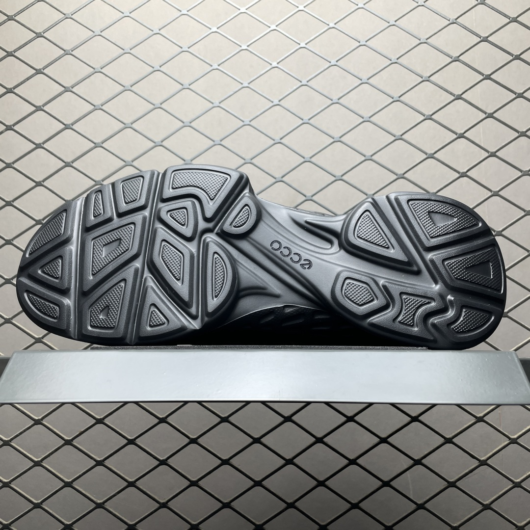 图片[5]-ECCO 爱步 男士真皮免系带百搭健身鞋 健步BIOM系列 800927 鞋面采用牛皮革面料 纹理自然 柔韧耐穿 自然律动科技，符合人体工学鞋楦 贴近足部天然形态 PHORENE中底提供出色的能量回弹和缓震体验 即使在低温环境下依然保持弹力和柔软度 直接注塑工艺连接鞋面与鞋底 一体成型，合脚稳固 全新的轻量发泡底材与直接注塑橡胶大底相结合 柔软舒适，轻量回弹，脚感更轻盈 尺码：38 39 40 41 42 43（皮鞋码）-选品中心