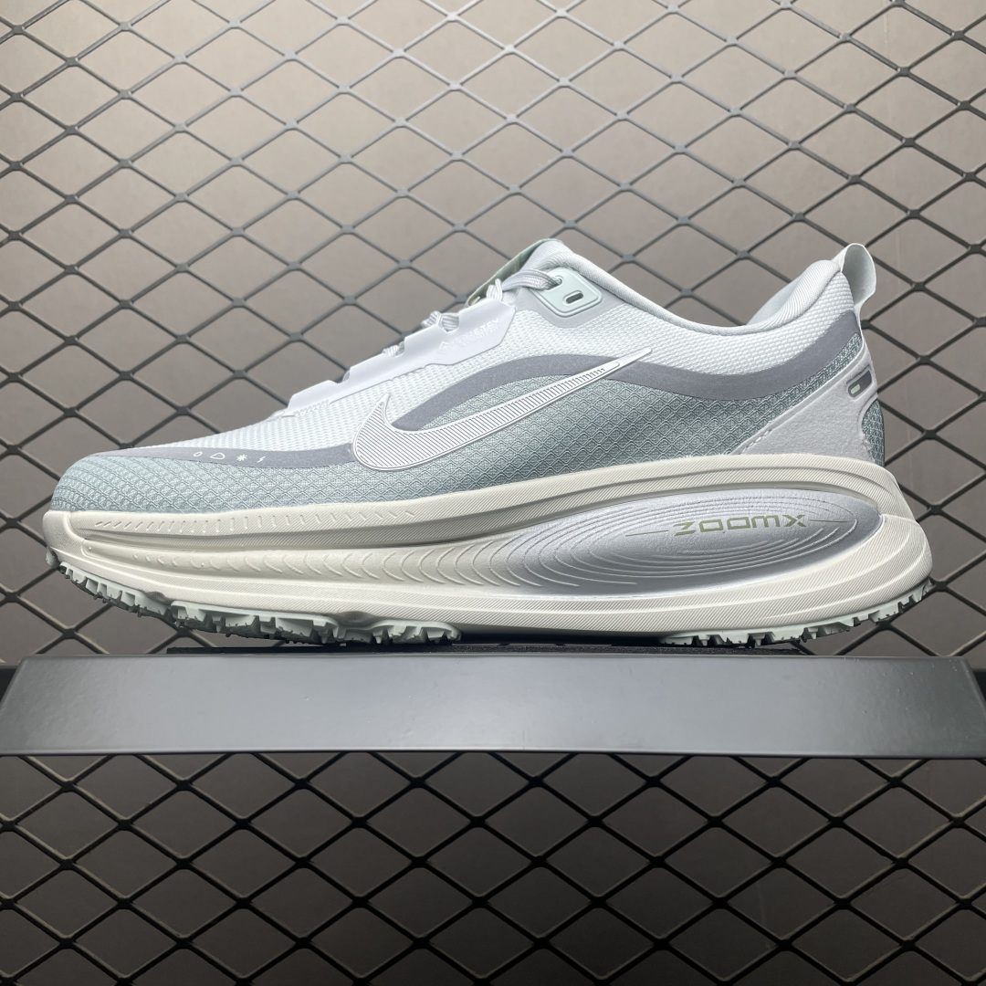 纯原版 NK Vomero 18 GTX V18 网面透气跑步鞋 HQ7001-003 高端零售专供品质 正确防水防污鞋面 独家私模 正确组合大底 区别其他一体大底 尺码： 35.5 36 36.5 37.5 38 38.5 39 40 40.5 41 42 42.5 43 44 44.5 45-选品中心