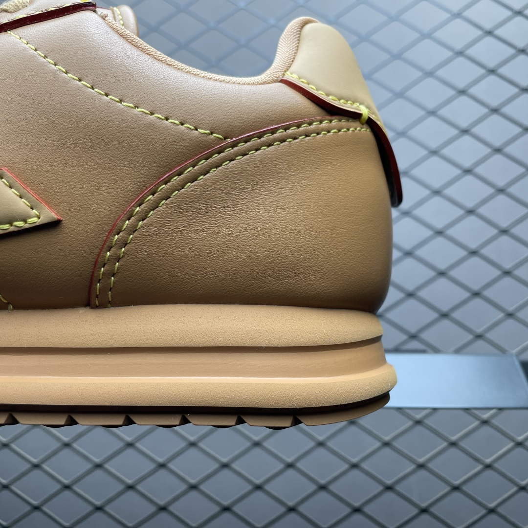 图片[4]-M版纯原 Nigo x Louis Vuitton 路易威登 LV Buttersoft 阿甘鞋 低帮休闲面包鞋 全新订单 高端零售外贸充正专供 原版购入开发 全鞋羊皮 牛皮鞋面 ZP级全套包装 完美楦型 正确卡色 大底TPU 质感媲美原版 细节与原版一致 请注意区分市面通货材 尺码：35 36 37 38 39 40 41 42 43 44 45 46 偏大一码-选品中心