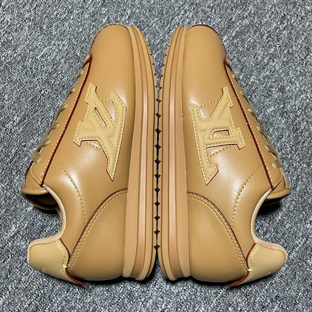 图片[2]-M版纯原 Nigo x Louis Vuitton 路易威登 LV Buttersoft 阿甘鞋 低帮休闲面包鞋 全新订单 高端零售外贸充正专供 原版购入开发 全鞋羊皮 牛皮鞋面 ZP级全套包装 完美楦型 正确卡色 大底TPU 质感媲美原版 细节与原版一致 请注意区分市面通货材 尺码：35 36 37 38 39 40 41 42 43 44 45 46 偏大一码-选品中心