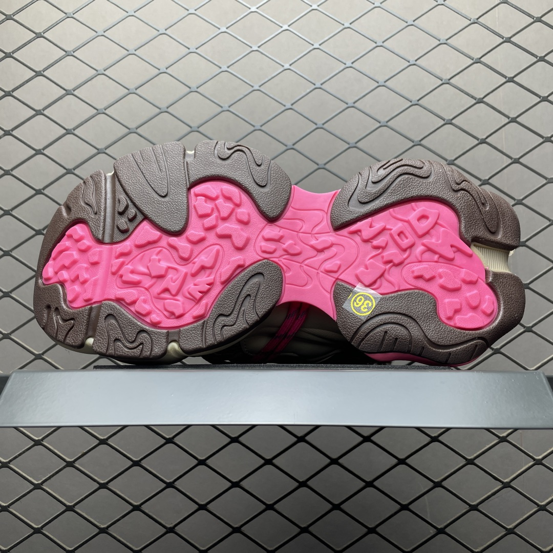 图片[5]-GG-CC 反转星球 8cm厚底增高 秋冬新款加绒翻毛做旧老爹鞋 鞋子颜色很好看上脚舒适 走路不累，通勤逛街 出门旅游拍照都非常出片 鞋底自带增高效果，穿上秒变大长腿 尺码：35 36 37 38 39 40-选品中心