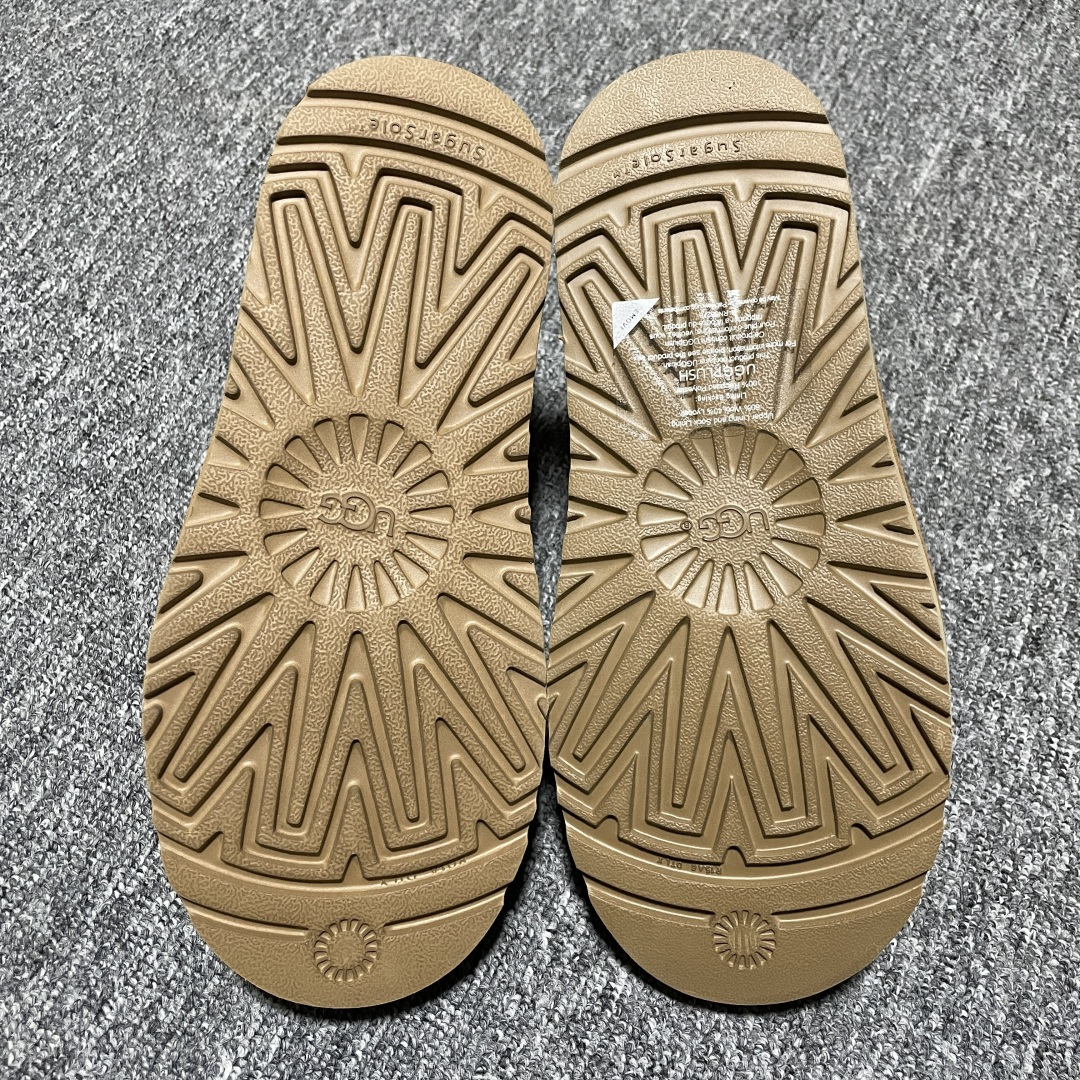 图片[3]-平台外贸专供 UGG 新款雪地靴 36329 十年品牌制鞋代工厂生产线出品 注重每一处细节 隆丰A级真羊皮毛一体 完全遵循ZP工艺流程打造 尺码：35 36 37 38 39 40-选品中心