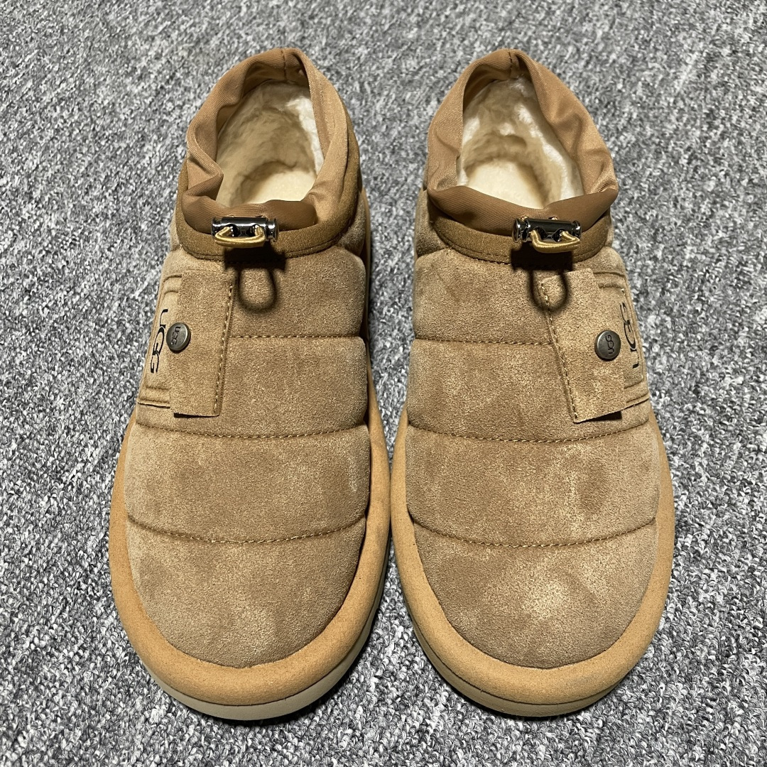 平台外贸专供 UGG 新款雪地靴 36329 十年品牌制鞋代工厂生产线出品 注重每一处细节 隆丰A级真羊皮毛一体 完全遵循ZP工艺流程打造 尺码：35 36 37 38 39 40-选品中心