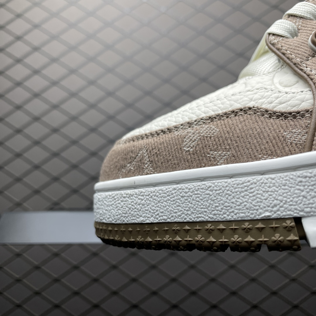 图片[6]-Louis Vuitton 路易威登 LV Trainer 低帮休闲板鞋 海淘代购同渠道品质 高端零售 外贸充正专供 原版购入开发 ZP级全套包装 完美楦型 正确卡色 大底TPU 质感媲美原版 细节与原版一致 请注意区分市面通货材 尺码：35 36 37 38 39 40 41 42 43 44 45 46-选品中心