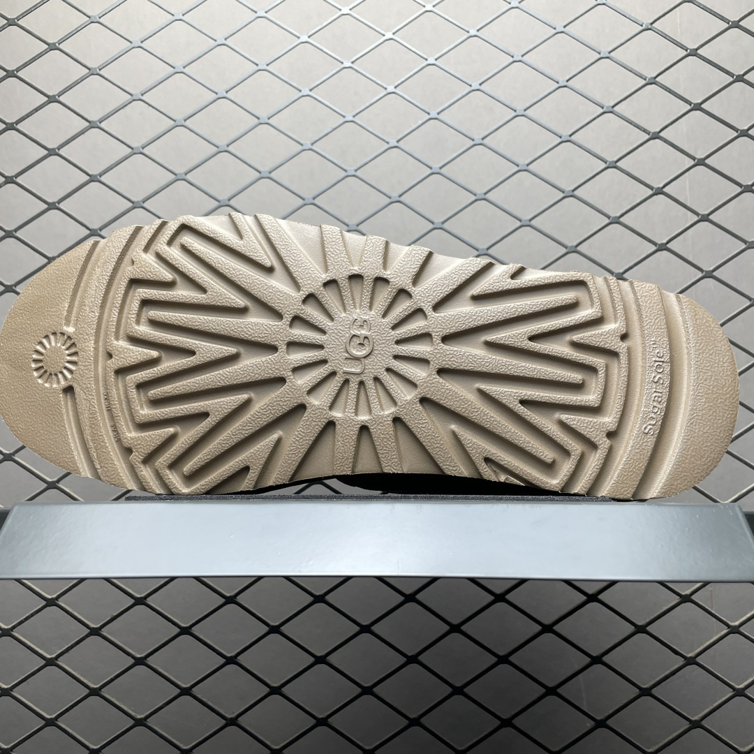 图片[5]-平台外贸专供 UGG Neumel Snapback 男士雪地靴 1118570 外贸平台充Z 高端零售专供品质 十年品牌制鞋代工厂生产线出品 注重每一处细节 隆丰A级真羊皮毛一体 完全遵循ZP工艺流程打造 尺码：39 40 41 42 43 44-选品中心