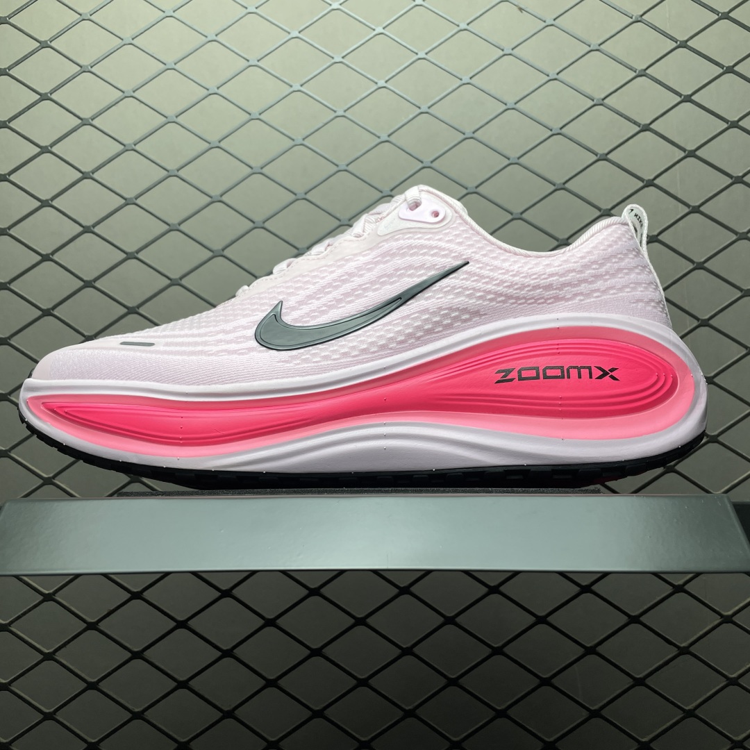 NK Vomero Plus 网面透气跑步鞋 HV8150-602 尺码：35.5 36 36.5 37.5 38 38.5 39 40 40.5 41 42 42.5 43 44 44.5 45 46-选品中心