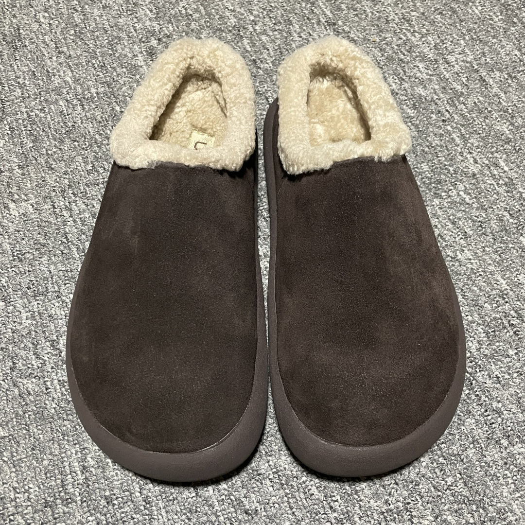 网红爆款 平台外贸专供 UGG 厚底雪地面包鞋穆勒鞋半拖鞋 小土豆 1116088 外贸平台充Z 高端零售专供品质 十年品牌制鞋代工厂生产线出品 注重每一处细节 隆丰A级真羊皮毛一体 完全遵循ZP工艺流程打造 尺码:35 36 37 38 39 40-选品中心