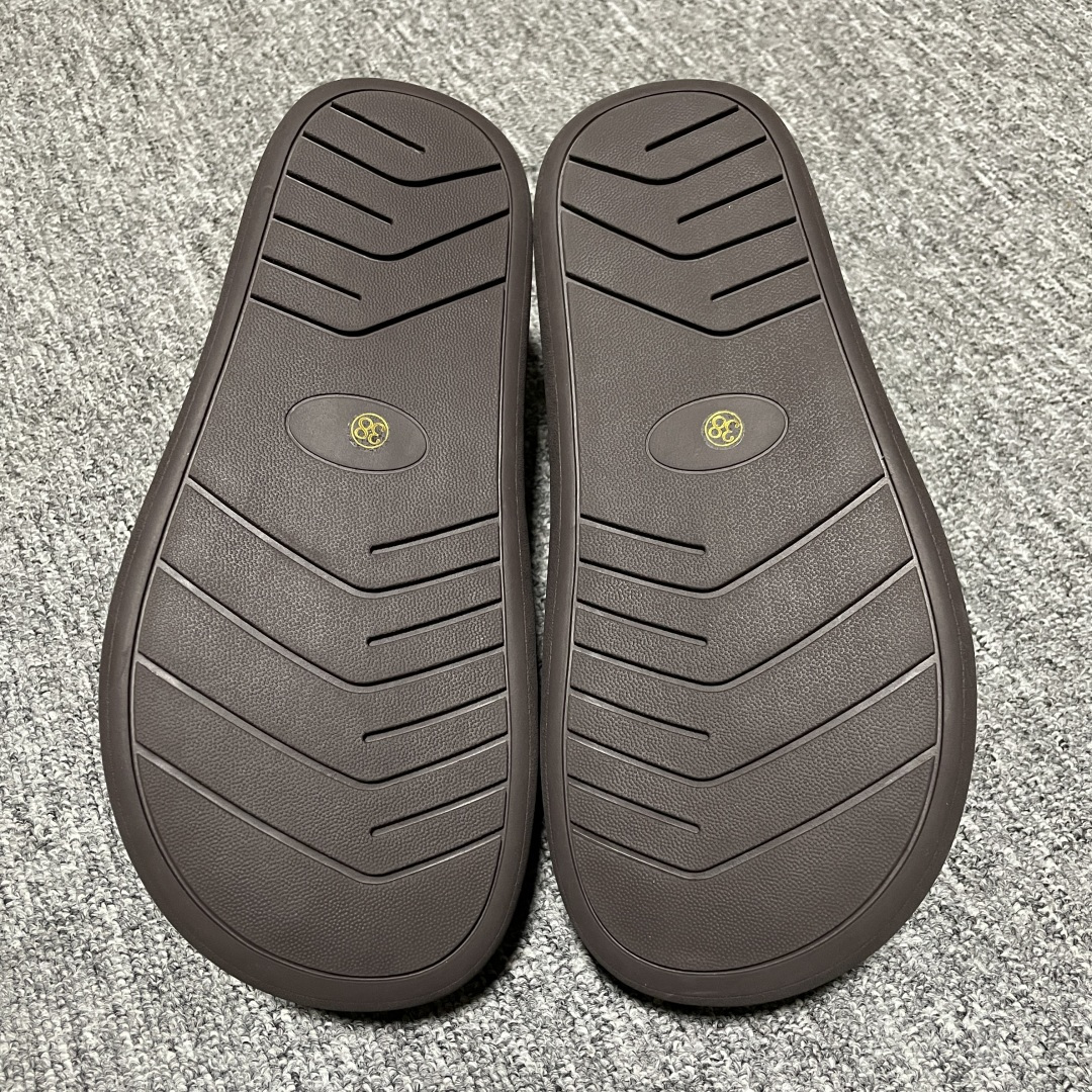 图片[3]-网红爆款 平台外贸专供 UGG 厚底雪地面包鞋穆勒鞋半拖鞋 小土豆 1116088 外贸平台充Z 高端零售专供品质 十年品牌制鞋代工厂生产线出品 注重每一处细节 隆丰A级真羊皮毛一体 完全遵循ZP工艺流程打造 尺码：35 36 37 38 39 40-选品中心