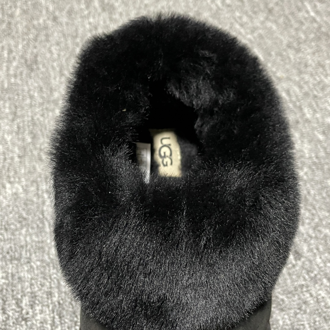 图片[9]-网红爆款 平台外贸专供 UGG 厚底雪地靴面包鞋 1146390 外贸平台充Z 高端零售专供品质 十年品牌制鞋代工厂生产线出品 注重每一处细节 隆丰A级真羊皮毛一体 完全遵循ZP工艺流程打造 尺码：35 36 37 38 39 40-选品中心