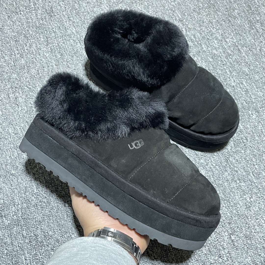 图片[6]-网红爆款 平台外贸专供 UGG 厚底雪地靴面包鞋 1146390 外贸平台充Z 高端零售专供品质 十年品牌制鞋代工厂生产线出品 注重每一处细节 隆丰A级真羊皮毛一体 完全遵循ZP工艺流程打造 尺码：35 36 37 38 39 40-选品中心