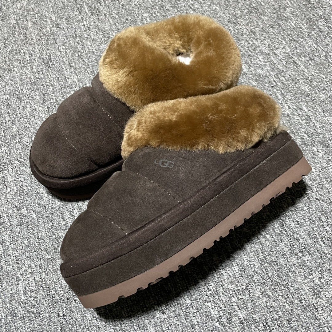 图片[4]-网红爆款 平台外贸专供 UGG 厚底雪地靴面包鞋 1146390 外贸平台充Z 高端零售专供品质 十年品牌制鞋代工厂生产线出品 注重每一处细节 隆丰A级真羊皮毛一体 完全遵循ZP工艺流程打造 尺码：35 36 37 38 39 40-选品中心