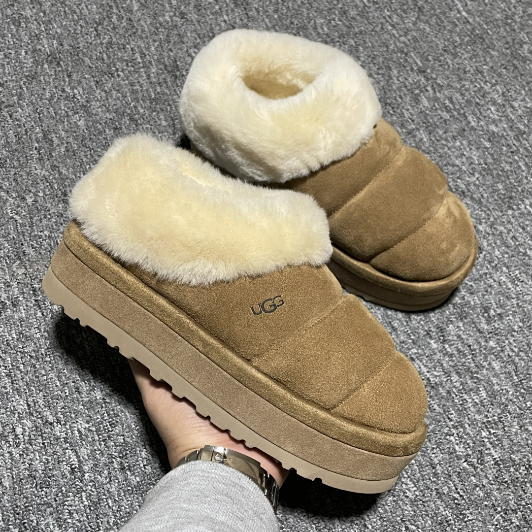 图片[6]-网红爆款 平台外贸专供 UGG 厚底雪地靴面包鞋 1146390 外贸平台充Z 高端零售专供品质 十年品牌制鞋代工厂生产线出品 注重每一处细节 隆丰A级真羊皮毛一体 完全遵循ZP工艺流程打造 尺码：35 36 37 38 39 40-选品中心