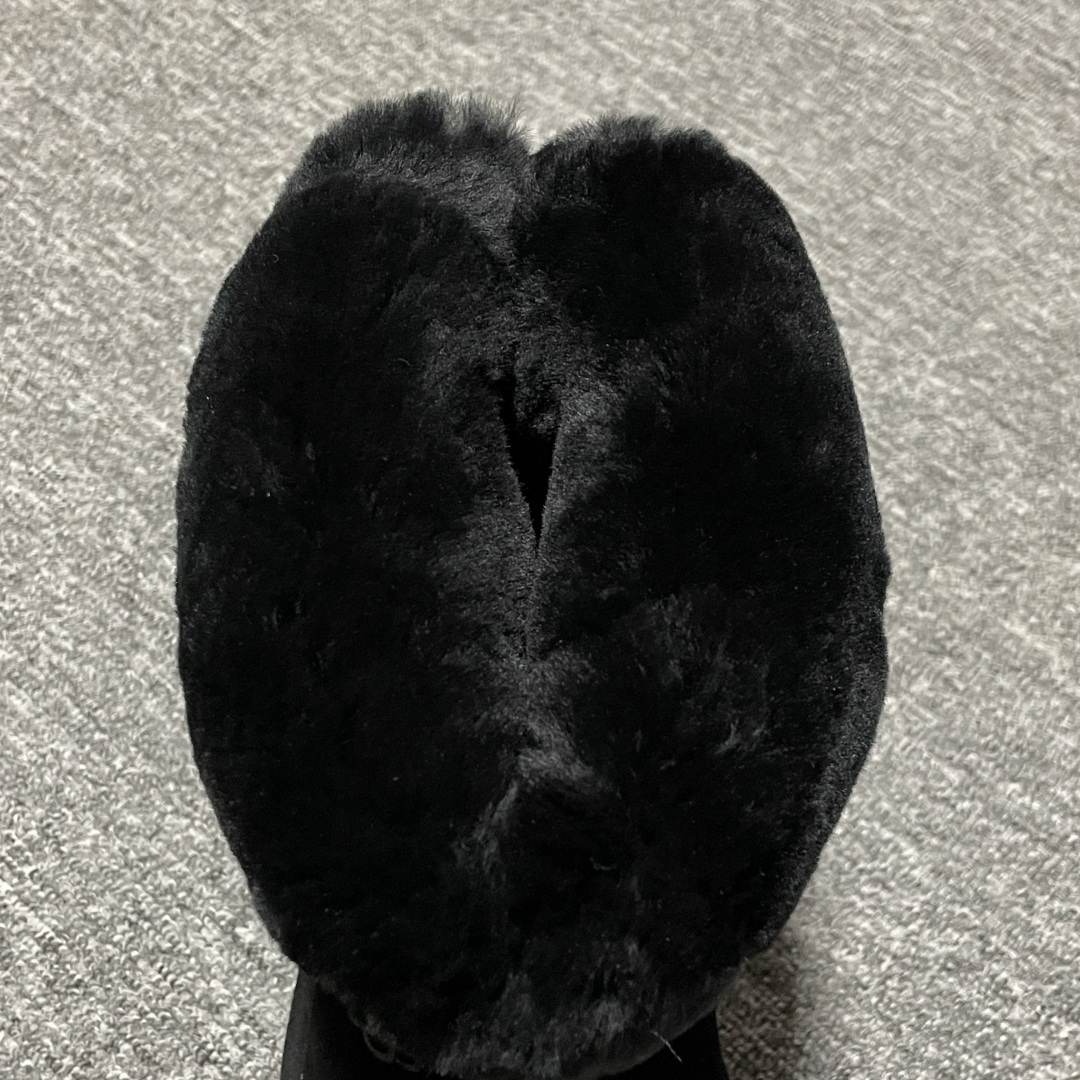 图片[9]-网红爆款 平台外贸专供 UGG 高帮雪地靴 1161770 外贸平台充Z 高端零售专供品质 十年品牌制鞋代工厂生产线出品 注重每一处细节 隆丰A级真羊皮毛一体 完全遵循ZP工艺流程打造 尺码：35 36 37 38 39 40-选品中心