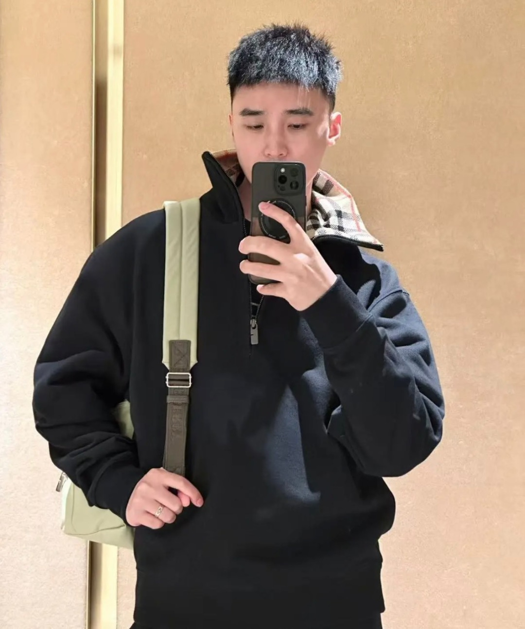 精选网络上身效果图 S# BBR 巴宝莉 羊毛格纹领 半拉链卫衣 真正原版购回开发打版  高端零售专供 品质保证 100%放心出街