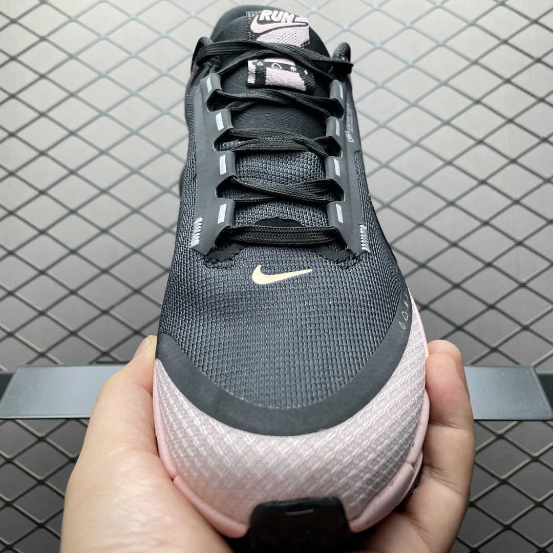 图片[9]-纯原版 NK Vomero 18 GTX V18 网面透气跑步鞋 HQ7002-003 高端零售专供品质 正确防水防污鞋面 独家私模 正确组合大底 区别其他一体大底 尺码： 35.5 36 36.5 37.5 38 38.5 39 40 40.5 41 42-选品中心