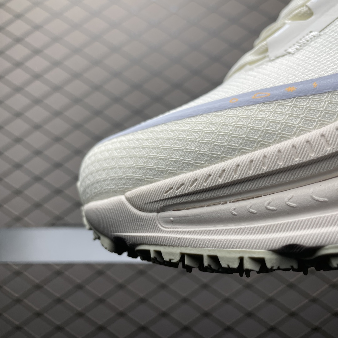 图片[6]-纯原版 NK Vomero 18 GTX V18 网面透气跑步鞋 HQ7001-100 高端零售专供品质 正确防水防污鞋面 独家私模 正确组合大底 区别其他一体大底 尺码： 35.5 36 36.5 37.5 38 38.5 39 40 40.5 41 42 42.5 43 44 44.5 45-选品中心