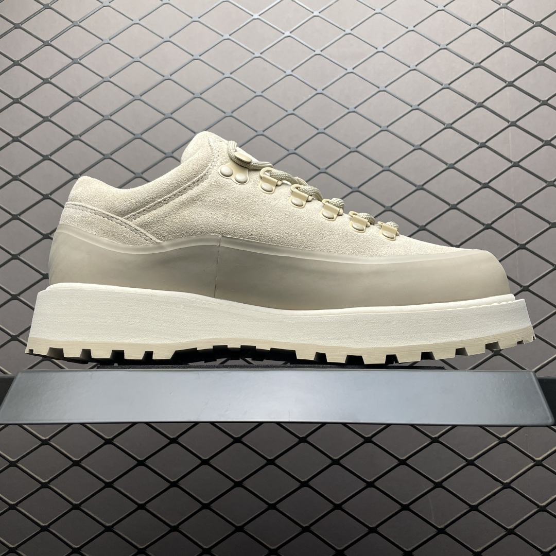 图片[3]-UMMCOR 新潮派系列低帮系带户外徒步登山运动鞋 广东原厂代工出品 采用Diemme原楦型开发纸版 固色头层牛皮鞋面材质(内里搭载细腻头层牛皮) 环抱式防剐蹭硫化橡胶片组合，国标顶级防滑耐磨橡胶大底 尺码：39 40 41 42 43 44 45-选品中心