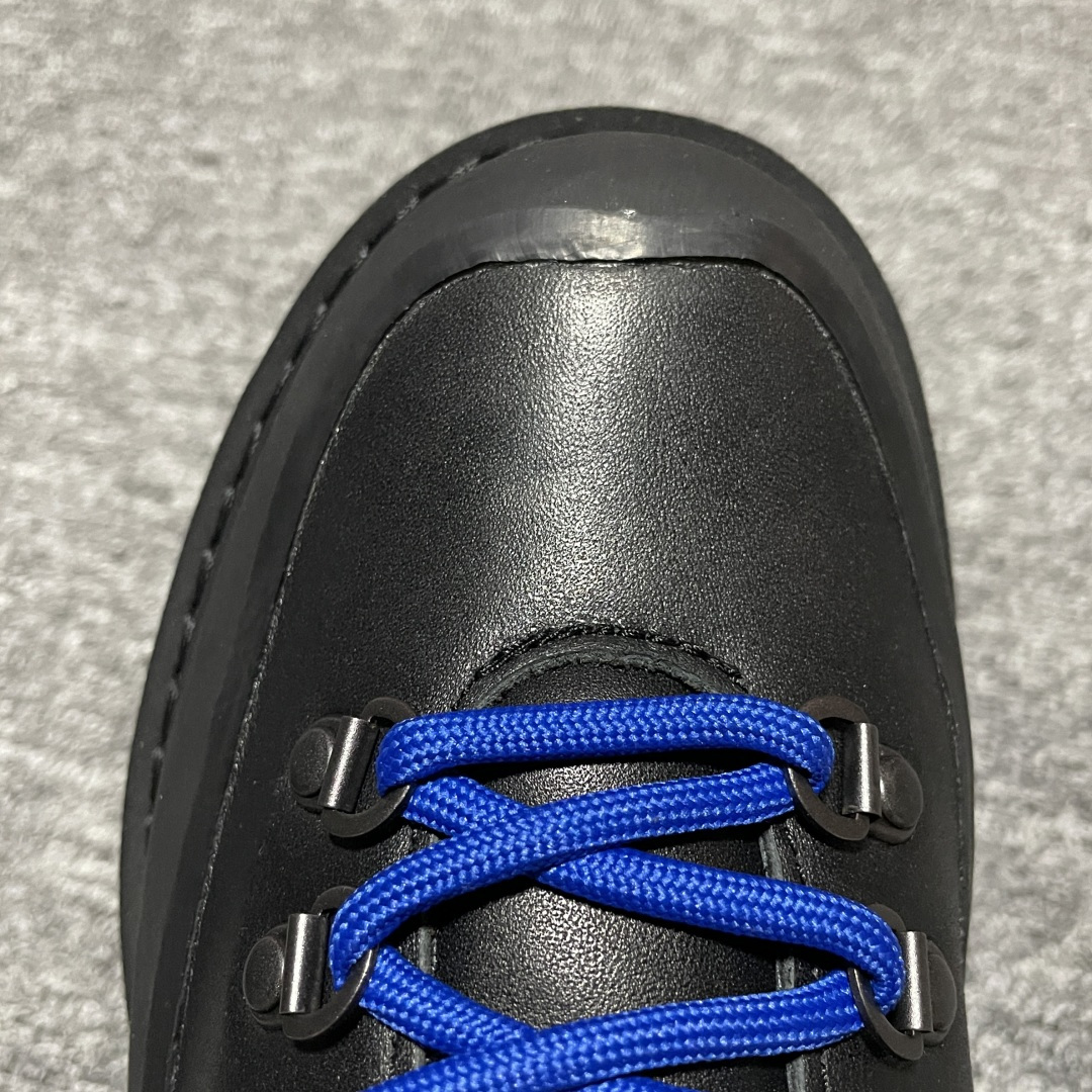 UMMCOR 新潮派系列低帮系带户外徒步登山运动鞋 广东原厂代工出品 采用Diemme原楦型开发纸版 固