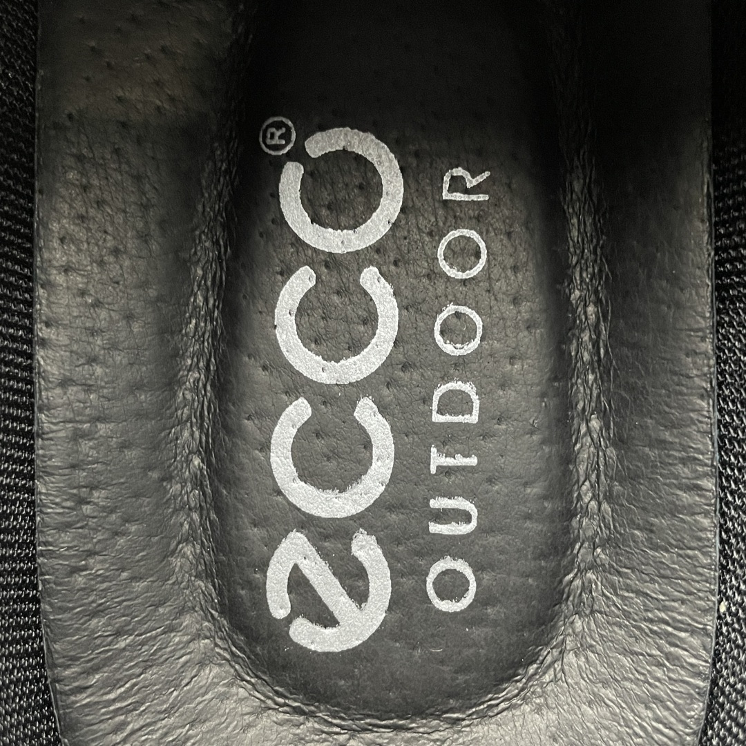 图片[8]-ECCO 爱步 健步BIOM系列 低帮休闲皮鞋 825101 全鞋面采用牛皮革制作 纹理自然 柔韧耐穿 自然律动科技，符合人体工学鞋楦 贴近足部自然形态 PU中底 带来轻盈舒适的上脚感受 强效缓震与能量回弹 增加运动时的稳定和舒适 橡胶大底 抓地力强 具有良好的耐磨性 都市探索 步履悠然 尺码：38 39 40 41 42 43 44（皮鞋码）-选品中心