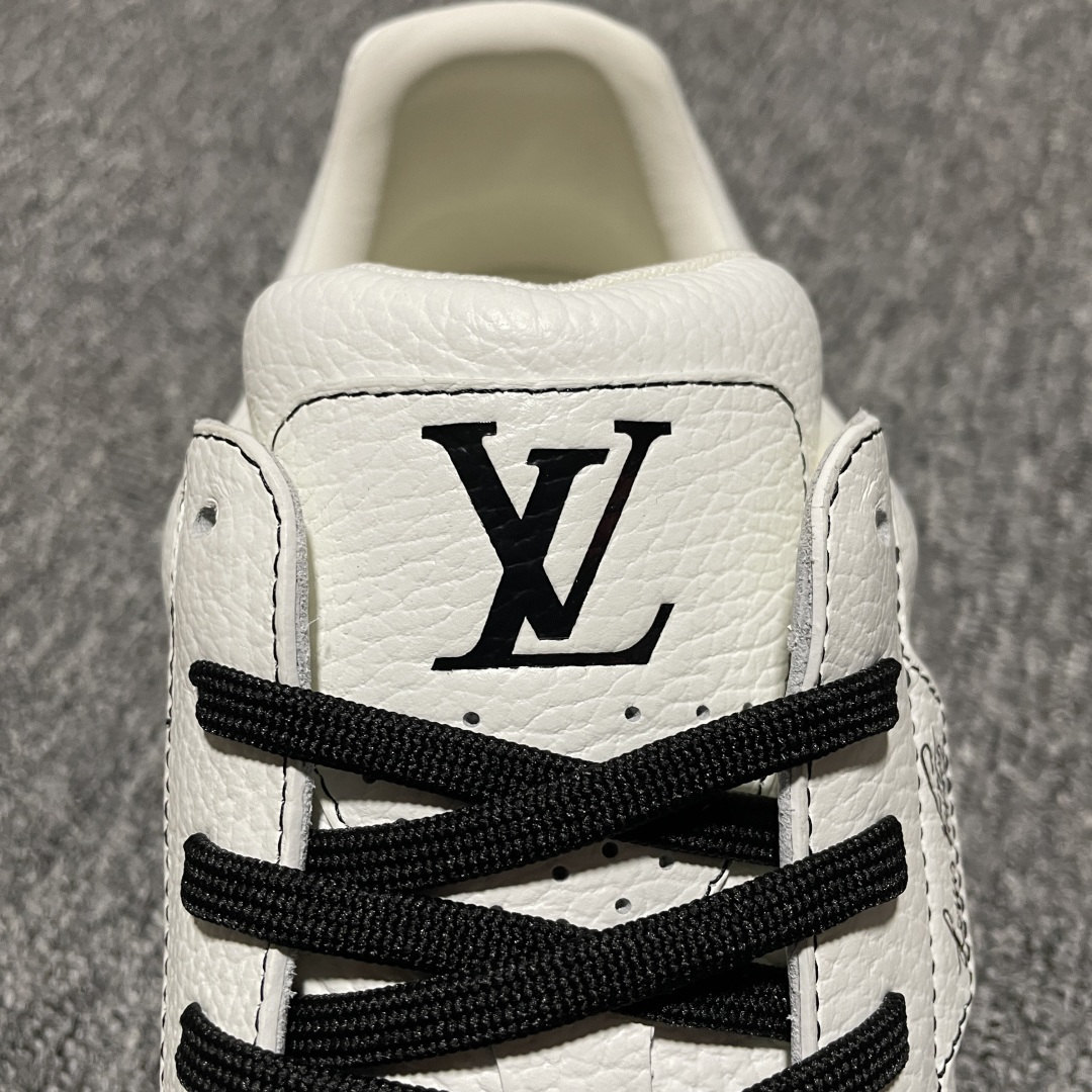 图片[9]-Louis Vuitton LV 路易威登 Beverly Hills 低帮休闲板鞋 海淘代购同渠道品质 高端零售 外贸充正专供 原版购入开发 ZP级全套包装 完美楦型 正确卡色 大底TPU 质感媲美原版 细节与原版一致 请注意区分市面通货材 尺码：38 39 40 41 42 43 44 45 46-选品中心