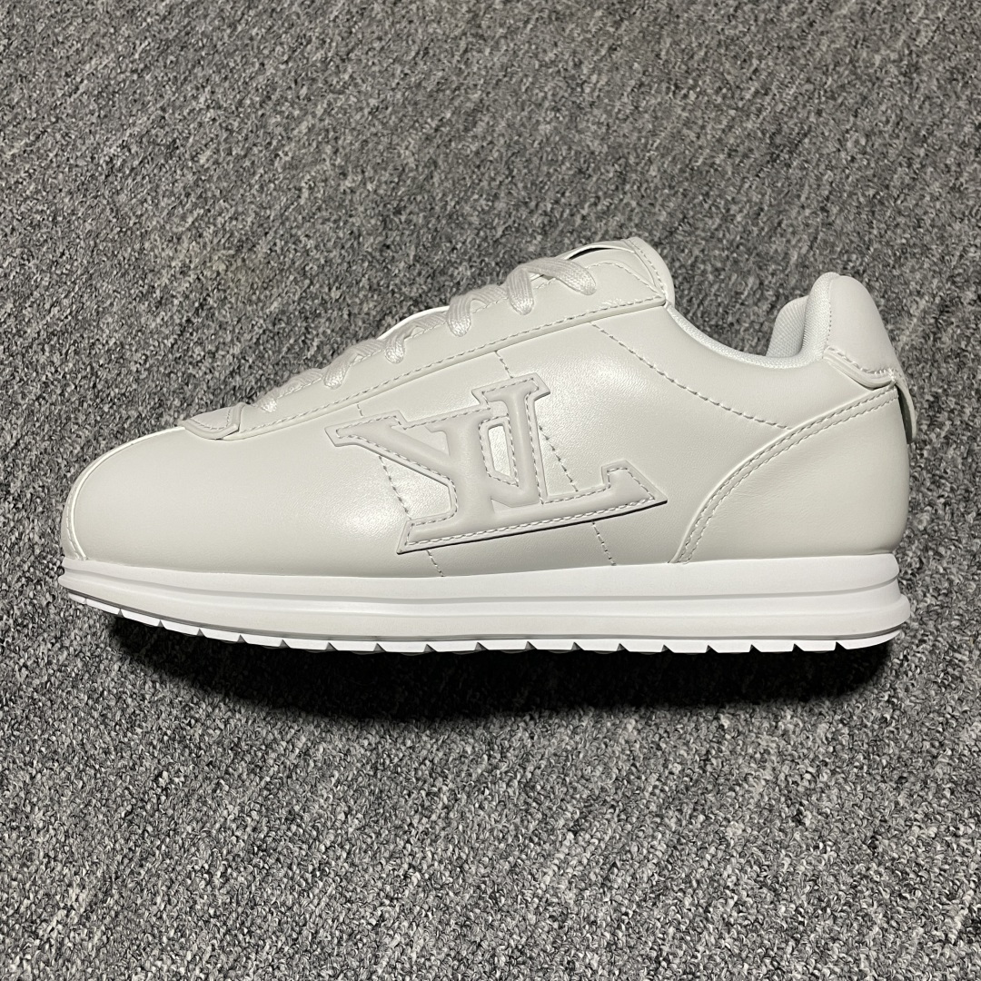 图片[8]-M版纯原 Nigo x Louis Vuitton 路易威登 LV Buttersoft 阿甘鞋 低帮休闲面包鞋 全新订单 高端零售外贸充正专供 原版购入开发 全鞋羊皮 牛皮鞋面 ZP级全套包装 完美楦型 正确卡色 大底TPU 质感媲美原版 细节与原版一致 请注意区分市面通货材 尺码：35 36 37 38 39 40 41 42 43 44 45 46 偏大一码-选品中心